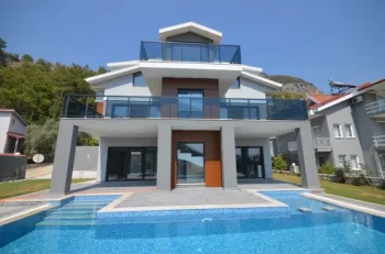 Göcek Türkiye'de Satılık Lüks Tasarımlı Deniz Manzaralı Villa